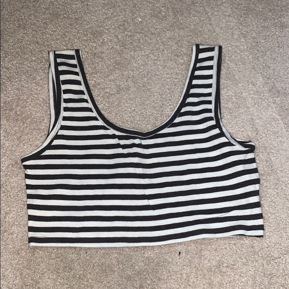 Billabong scoops neck crop top